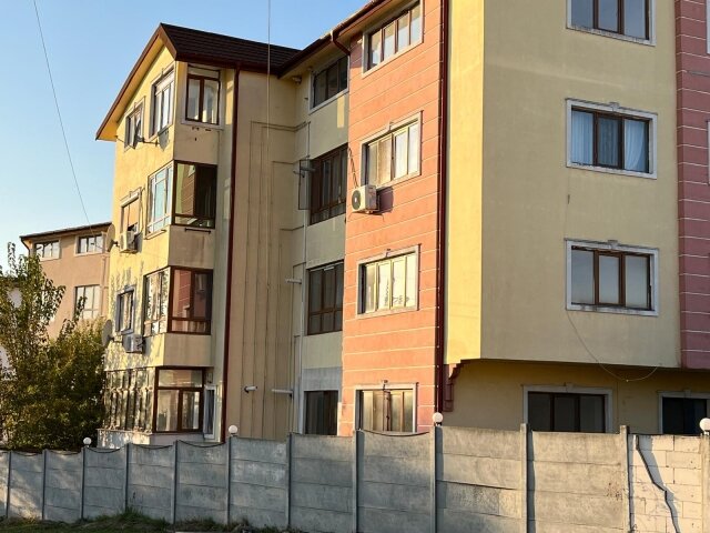 Lacul Lebada apartament 3 camere decomandat, 88mp